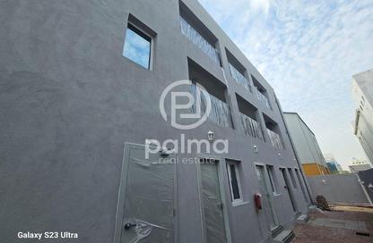 Warehouse - Studio - 4 Bathrooms for rent in East Industrial Street - Birkat Al Awamer - Al Wakra