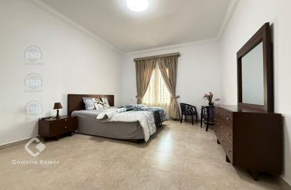Apartment - 2 Bedrooms - 3 Bathrooms for rent in East Porto Drive - Porto Arabia - The Pearl Island - Doha