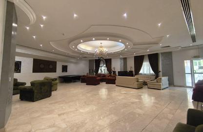 Apartment - 2 Bedrooms - 2 Bathrooms for rent in Thabit Bin Zaid Street - Al Mansoura - Doha