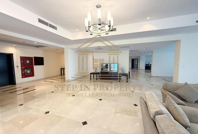 56267402 - Property Image 2