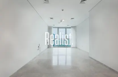 Apartment - 1 Bedroom - 2 Bathrooms for rent in Zig Zag Tower A - Zig Zag Towers - West Bay - Doha