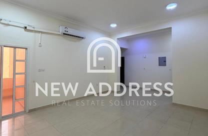 Apartment - 2 Bedrooms - 2 Bathrooms for rent in Al Sadd - Doha