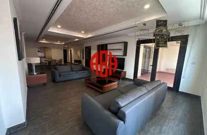 Apartment - 1 Bedroom - 2 Bathrooms for rent in West Porto Drive - Porto Arabia - The Pearl Island - Doha