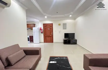 Apartment - 1 Bedroom - 1 Bathroom for rent in Al Zubair Bakkar Street - Al Sadd - Doha