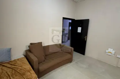Apartment - 1 Bathroom for rent in Al Dafna - Al Dafna - Doha