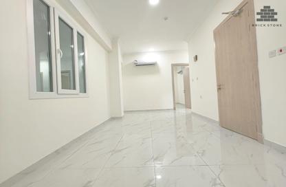 Apartment - 2 Bedrooms - 1 Bathroom for rent in Al Sadd Road - Al Sadd - Doha