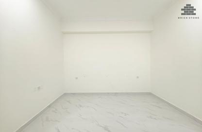 Apartment - 2 Bedrooms - 1 Bathroom for rent in Al Sadd Road - Al Sadd - Doha