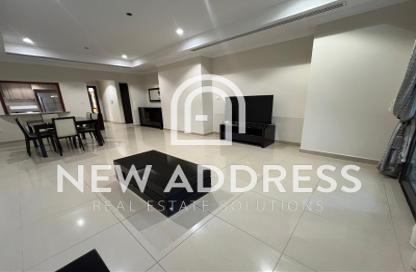 Apartment - 1 Bedroom - 2 Bathrooms for rent in Porto Arabia - The Pearl Island - Doha