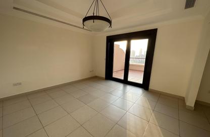 Apartment - 3 Bedrooms - 4 Bathrooms for sale in Porto Arabia - The Pearl Island - Doha Apartment - 3 Bedrooms - 4 Bathrooms for sale in Porto Arabia - The Pearl Island - Doha