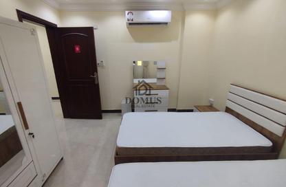 Apartment - 2 Bedrooms - 2 Bathrooms for rent in Thabit Bin Zaid Street - Al Mansoura - Doha