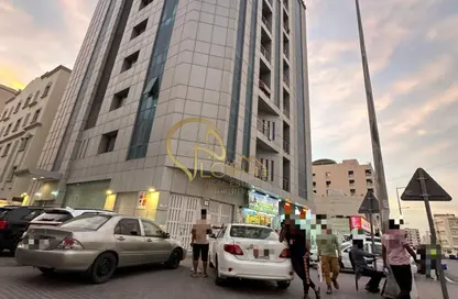 بناية كاملة - 2 غرف نوم - 1 حمام للبيع في دوحة الجديد - الدوحة