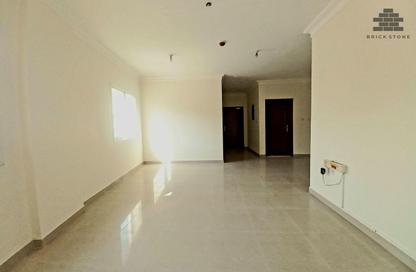 Apartment - 2 - 2 for rent in Ibn Al Haitam Street - Fereej Abdul Aziz - Doha