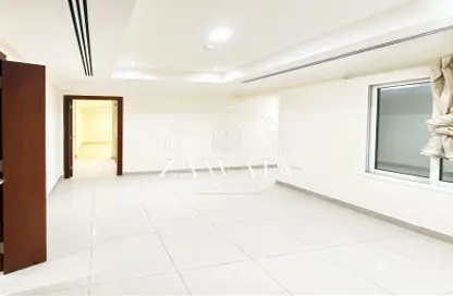 Apartment - 5 Bedrooms - 4 Bathrooms for rent in Old Airport Road - Old Airport Road - Doha