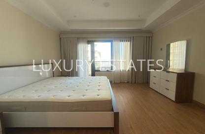 Apartment - 1 Bedroom - 2 Bathrooms for rent in East Porto Drive - Porto Arabia - The Pearl Island - Doha