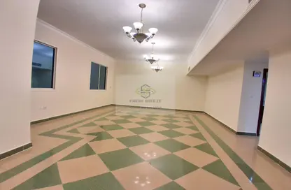 شقة - 3 غرف نوم - 3 حمامات للايجار في شقق مشيرب - مشيرب - الدوحة