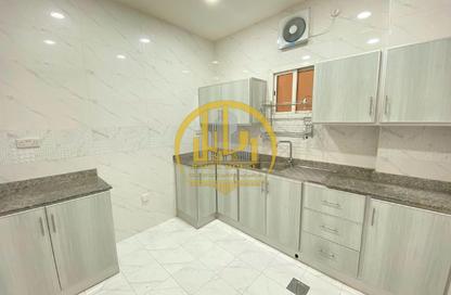 Apartment - 3 Bedrooms - 3 Bathrooms for rent in Fereej Kulaib - Doha