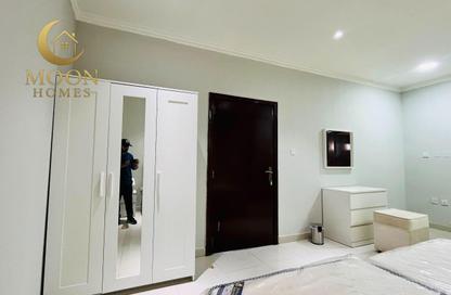 Apartment - 1 Bedroom - 1 Bathroom for rent in Old Salata - Salata - Doha