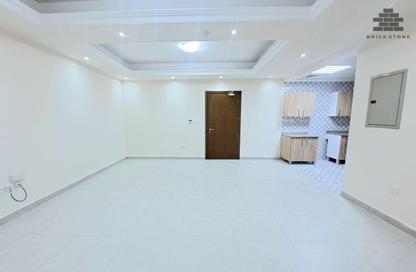 Apartment - 2 - 2 for rent in Thabit Bin Zaid Street - Al Mansoura - Doha