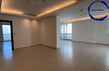 Apartment - 2 Bedrooms - 3 Bathrooms for sale in Viva West - Viva Bahriyah - The Pearl Island - Doha
