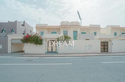 Villa - 3 Bedrooms - 4 Bathrooms for rent in New Salata - Salata - Doha