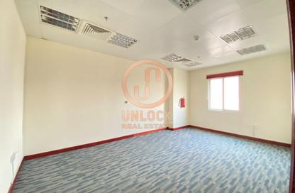 Office Space - Studio - 2 Bathrooms for rent in Ramada Commercial Building - Al Rawabi Street - Al Muntazah - Doha