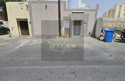 Whole Building - 5 Bedrooms - 3 Bathrooms for sale in Abu Talha Street - Fereej Bin Omran - Doha