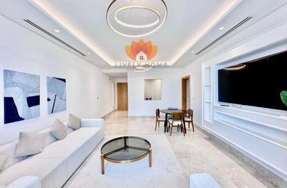 Apartment - 2 Bedrooms - 3 Bathrooms for rent in Floresta Gardens - Floresta Gardens - The Pearl Island - Doha