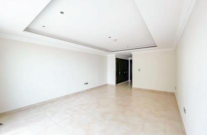 Apartment - 1 Bedroom - 2 Bathrooms for rent in West Porto Drive - Porto Arabia - The Pearl Island - Doha