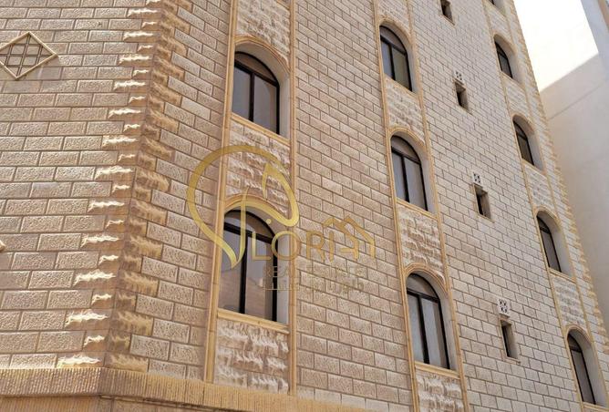 54102574 - Property Main Image