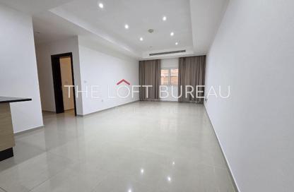 Apartment - 2 Bedrooms - 2 Bathrooms for rent in Al Nasr Street - Al Nasr - Doha