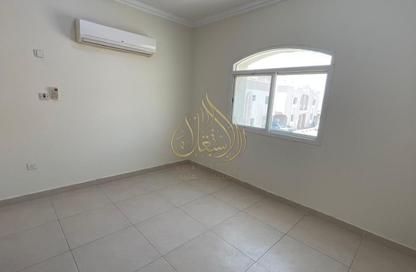 Villa - 6 - 5 for rent in Souk Al gharaffa - Al Gharrafa - Doha