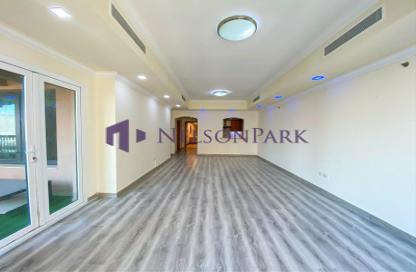 Apartment - 2 Bedrooms - 3 Bathrooms for sale in West Porto Drive - Porto Arabia - The Pearl Island - Doha