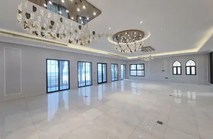 Villa - 5 Bedrooms - 6 Bathrooms for rent in La Plage South - La Plage - The Pearl Island - Doha