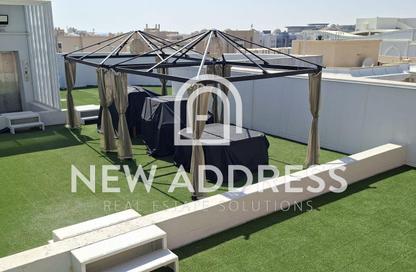 Apartment - 2 Bedrooms - 2 Bathrooms for rent in Al Sadd Road - Al Sadd - Doha