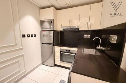 Apartment - 1 Bedroom - 2 Bathrooms for rent in Salaja Street - Doha Al Jadeed - Doha