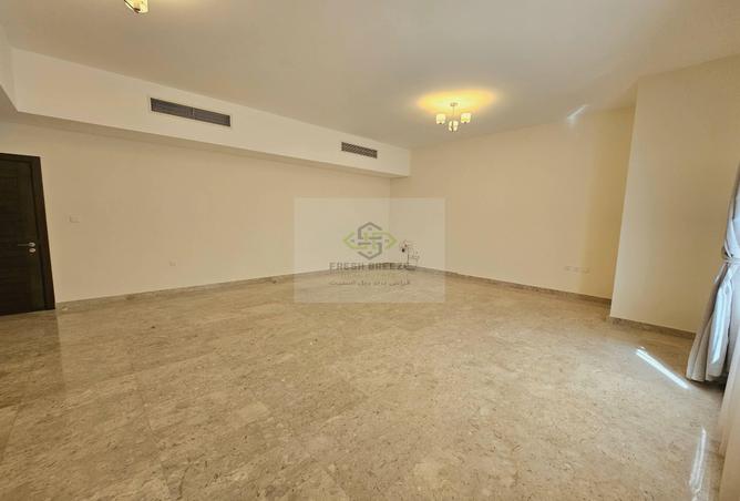 52914280 - Property Image 3