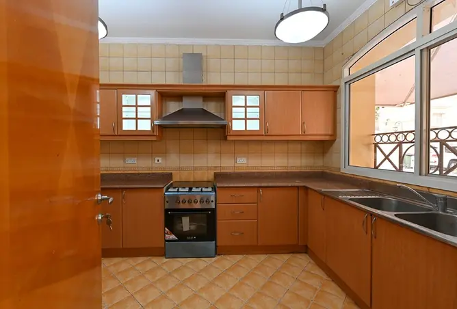 63810204 - Property Image 3