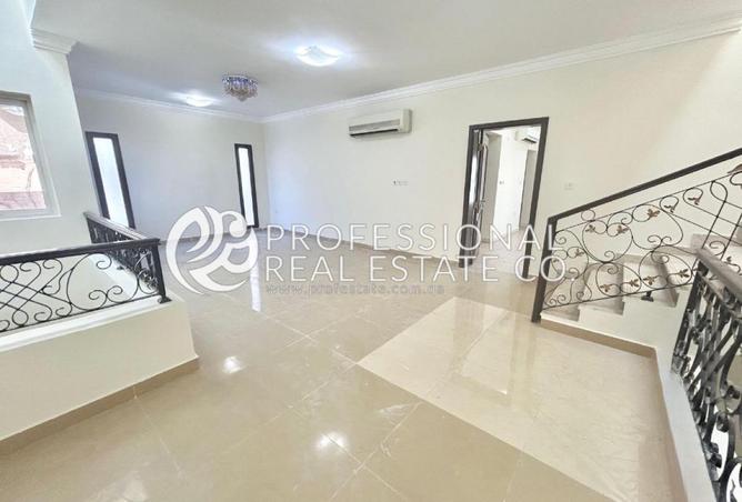 51718900 - Property Image 3