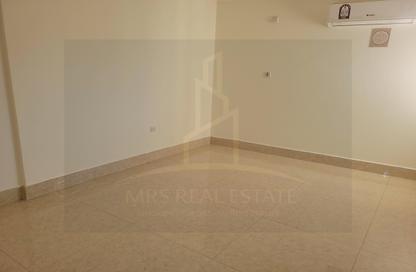 Apartment - 1 Bedroom - 1 Bathroom for rent in Umm Ghuwailina 4 - Umm Ghuwailina - Doha