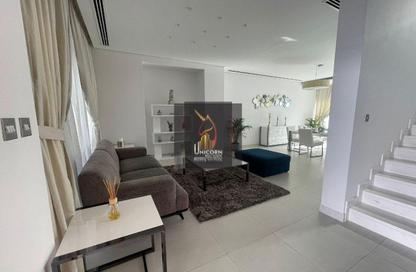 مجمع سكني - 5 غرف نوم - 6 حمامات للايجار في شارع الوعب - الوعب - الدوحة