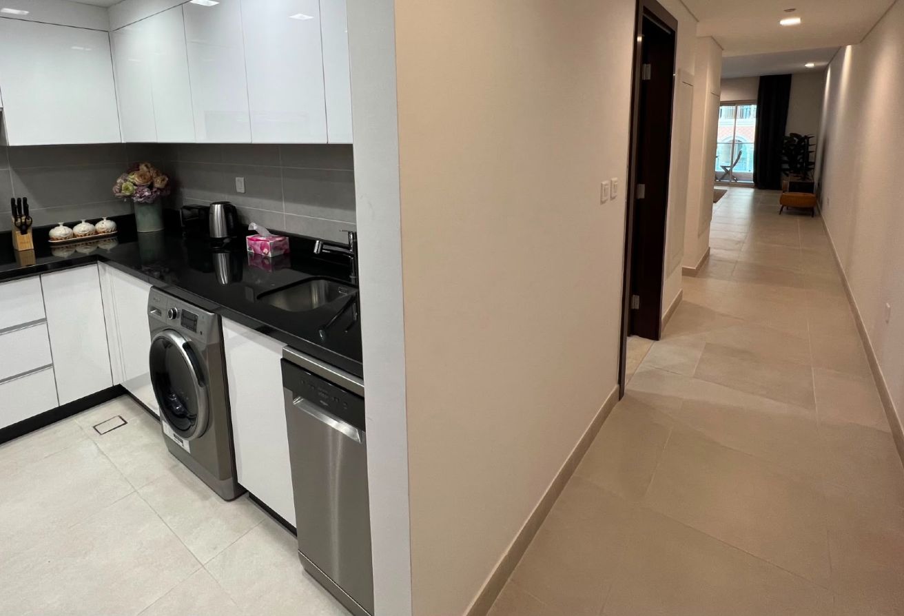 Stylish Studio with Premium Amenities | The Pearl thumbnail 5