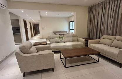 Apartment - 3 Bedrooms - 3 Bathrooms for rent in Umm Ghwailina Comm - Umm Ghuwalina - Umm Ghuwailina - Doha Apartment - 3 Bedrooms - 3 Bathrooms for rent in Umm Ghwailina Comm - Umm Ghuwalina - Umm Ghuwailina - Doha