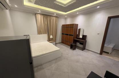 Apartment - Studio - 1 Bathroom for rent in Umm Qarn - Al Daayen