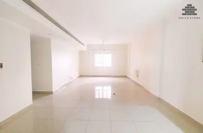 Apartment - 3 Bedrooms - 3 Bathrooms for rent in Al Mansoura - Al Mansoura - Doha