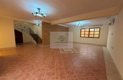 Villa - 3 Bedrooms - 3 Bathrooms for rent in Al Maamoura - Al Maamoura - Doha