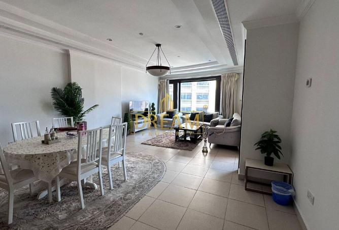 974560 - Property Image 2