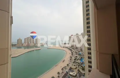 شقة - غرفة نوم - 2 حمامات للايجار في فيفا غرب - فيفا بحرية - جزيرة اللؤلؤة - الدوحة