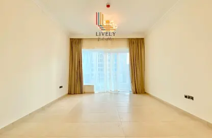 Apartment - 3 Bedrooms - 3 Bathrooms for rent in Marina Tower 07 - Marina District - Lusail