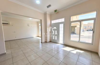 Villa - 5 Bedrooms - 5 Bathrooms for rent in Al Kheesa - Al Kheesa - Umm Salal Mohammed