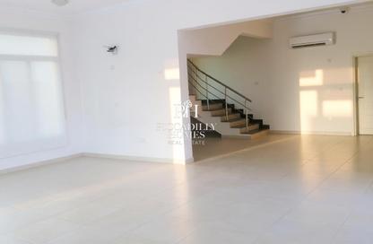 Villa - 5 Bedrooms - 5 Bathrooms for rent in Al Kheesa - Al Kheesa - Umm Salal Mohammed